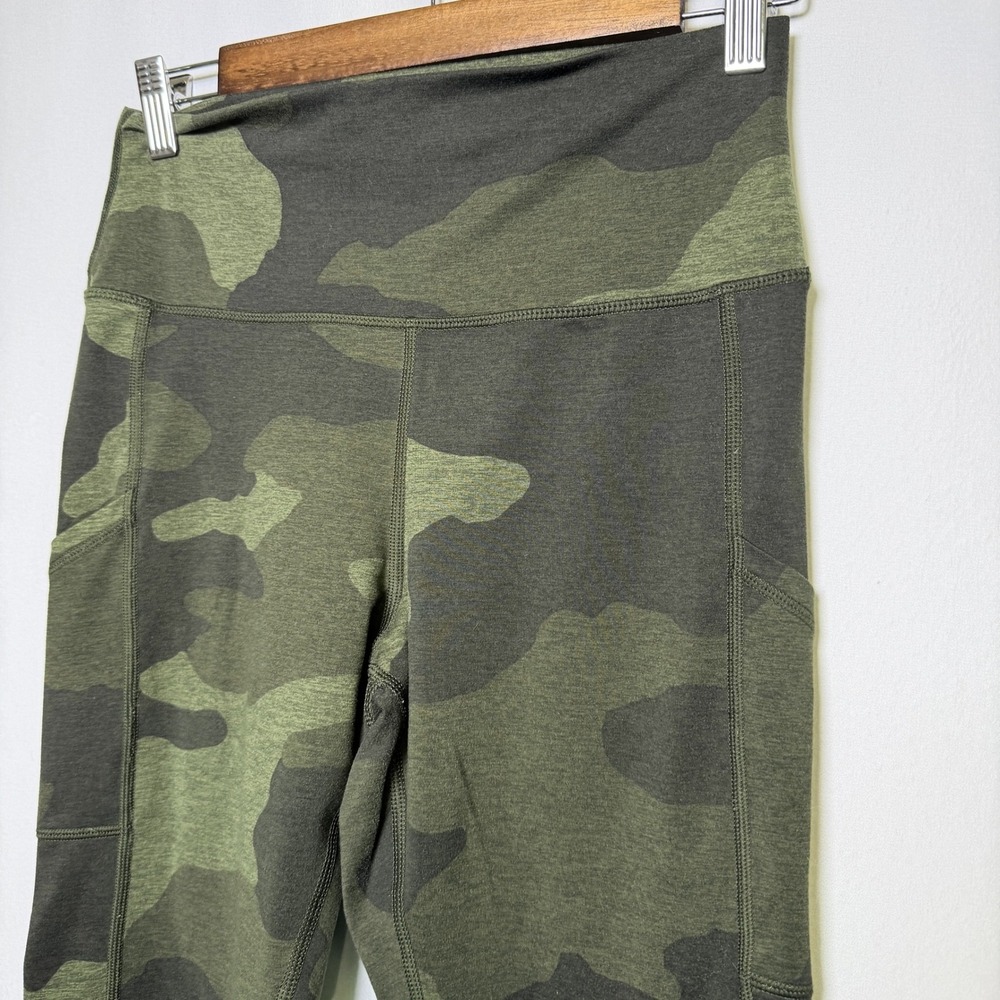 OFFLINE by Aerie The Hugger High Rise Camo Leggings Green Pockets Large